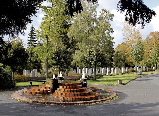 Brunnenwege_quer_endfassung2.indd Brunnenwege_quer_endfassung2.indd