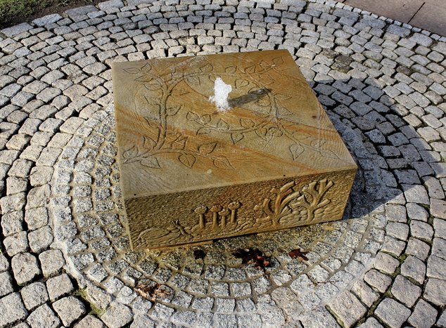 Brunnenwege_quer_endfassung2.indd Brunnenwege_quer_endfassung2.indd